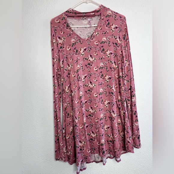 Floral Pink V-Neck Top long sleeve size Xl long sleeve - Picture 1 of 9